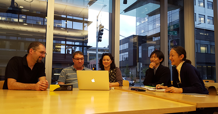 Dr. Kuniko Aizawa (far right) and Dr. Yusuke Inoue (second from right) meet with SCRI and ITHS staff.